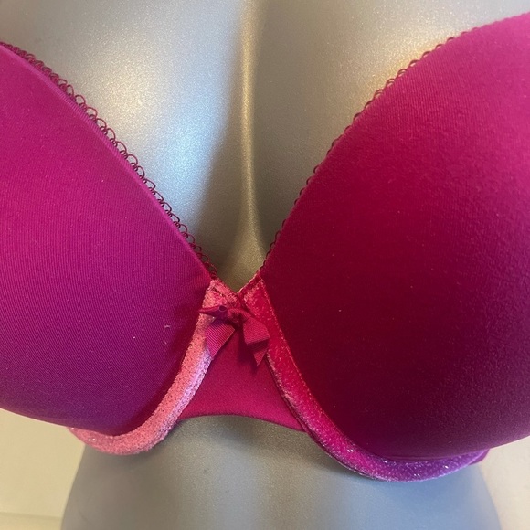 Victoria Secret body by Victoria, 36DDD. Bought NWT, worn 2x. - Picture 2 of 6